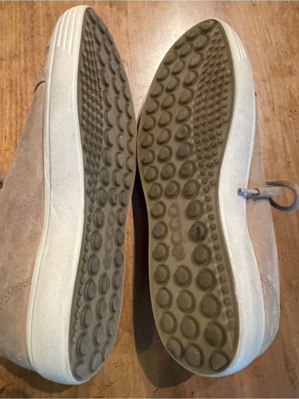 Ecco Men's Taupe Leather Lace-Up Sneakers - Picture 7 of 7